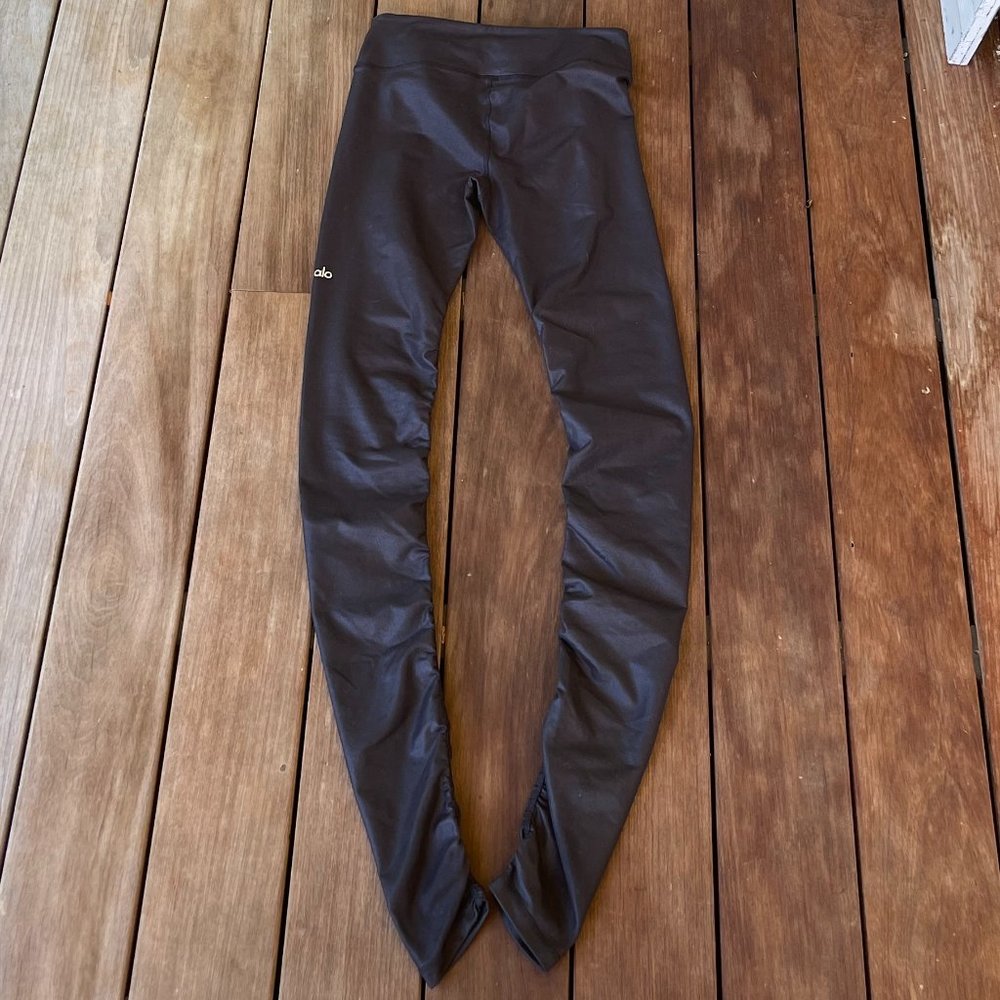 Black Alo yoga leggings